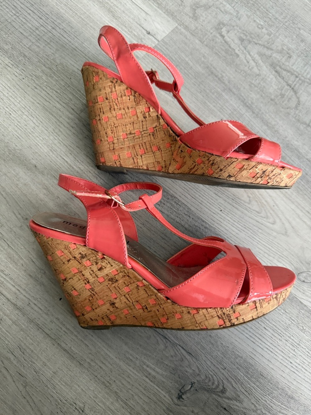 Madden Girl Coral Wedge Sandals Size 8